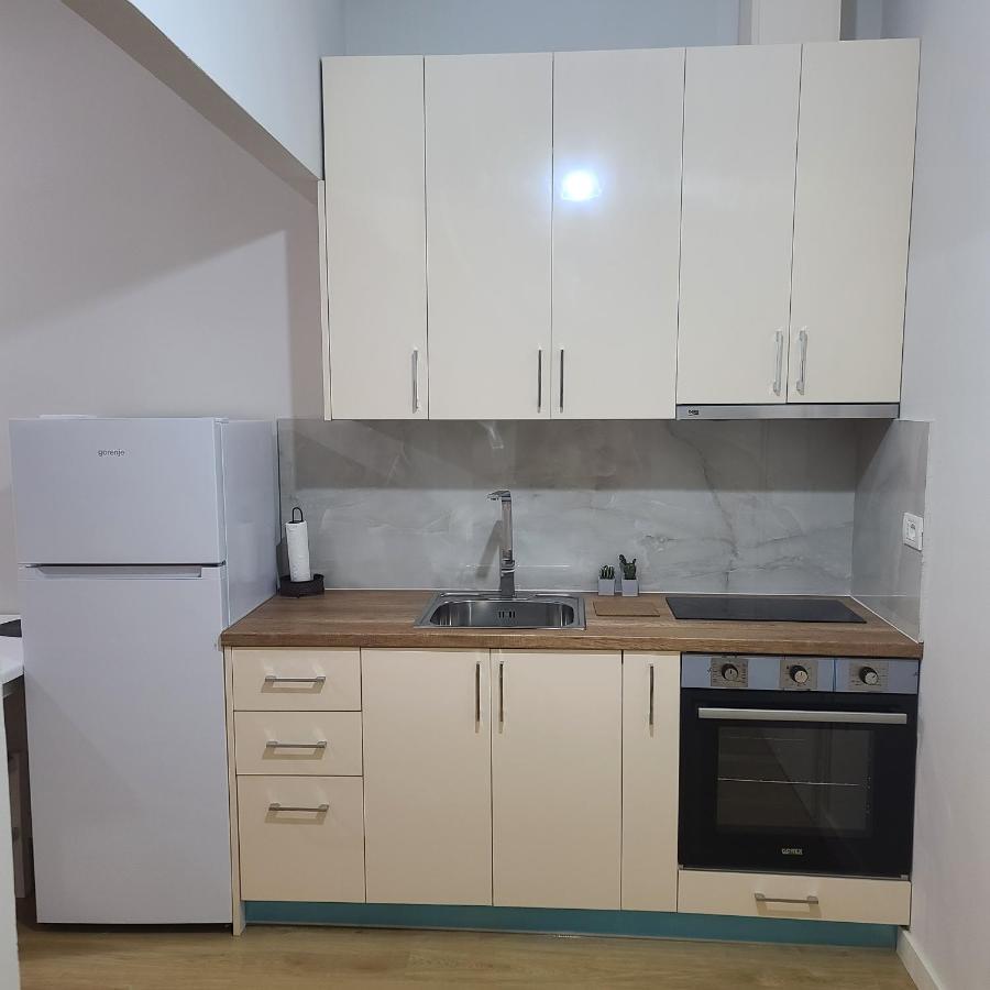Home Inn Apartaments تيرانا المظهر الخارجي الصورة